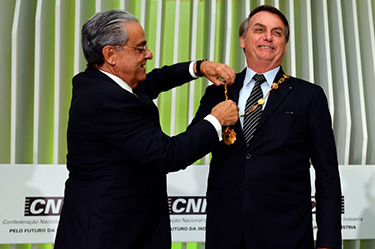 11 12 medalha bolsonaro miguel angelo cni