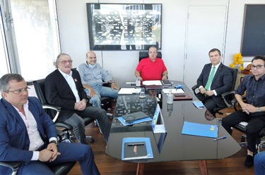 17 buriti mascaras renato alves