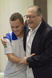 SENAI Taguatinga presidente da FIBRA recebe candidato &agrave; Worldskills 2015