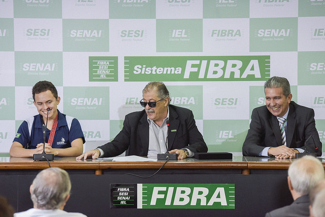 senai df wilker recebe homenagem fibra 001