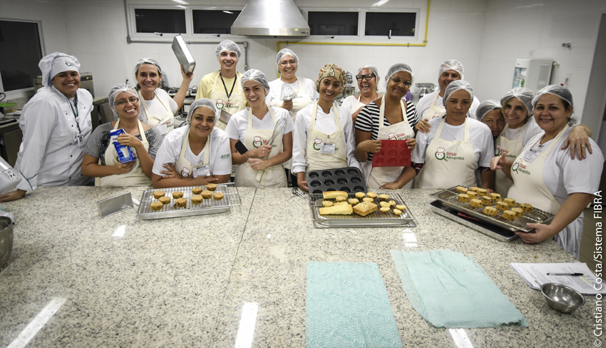 curso de confeiteiro corpo materia CRI9676