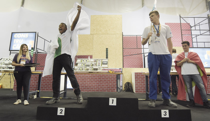 Desafio eletrica corpo materia CRI1712