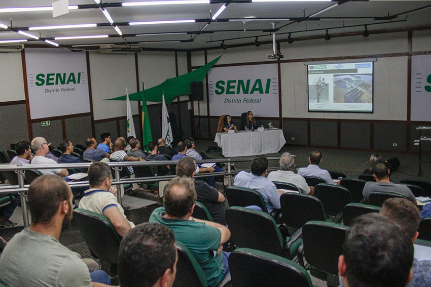 Palestra Geracao de Energia Fotovoltaica senai