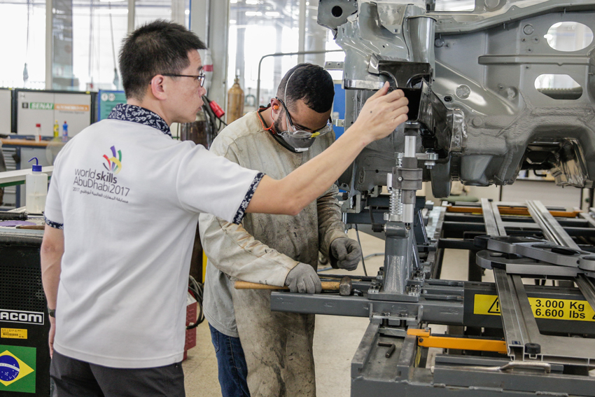28 03 2019 Treinamento World Skills 2019 Funilaria Lucas Maciel Expert Pai Lin Foto Victor Hugo Pessoa 2