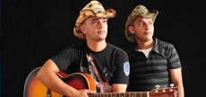 Renato e Rickelme apresentam toda arte do trabalhador