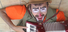 Mozart para todos: Cia Burlesca retrata musicista