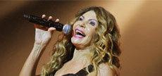 Forró de Elba Ramalho levanta o público no Centro Cultural Sesi