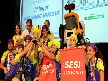 Torneio de Rob&oacute;tica - equipe vencedora