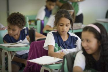 Sesi investe em programas e prepara crianças para o futuro