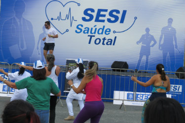 Brasilienses prestigiam a 6ª etapa Sesi Saúde Total no DF