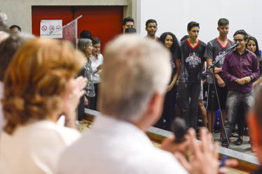 Equipe de Robótica participa de encontro com o governador do DF