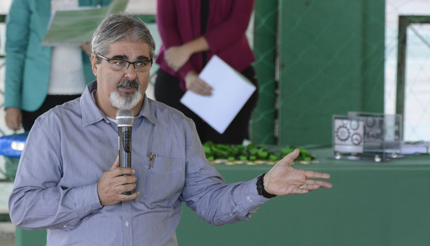 Dia da Industria corpo materia CRI7318