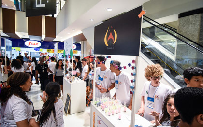 Alunos do Sesi-DF participam de Feira de Miniempresas