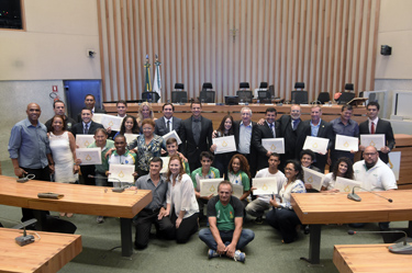 Sessao solene ginasiad corpo materia CRI3052A