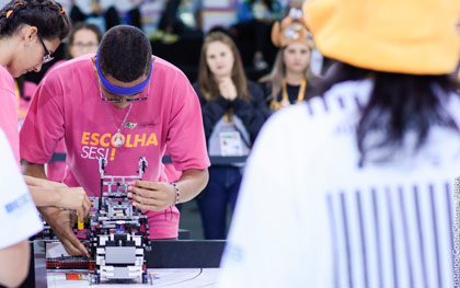 Equipes do Sesi-DF se preparam para etapa regional do Torneio de Robótica