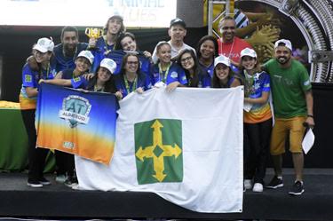 Sesi-DF garante duas vagas na etapa nacional do Torneio de Robótica FLL