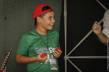 colonia ferias corpo pequena editada