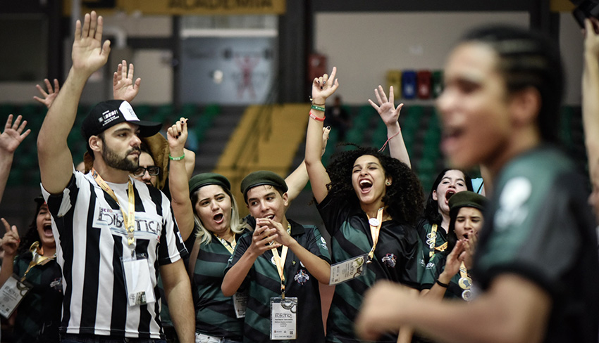 Robotica Blumenau corpo materia CRI5459