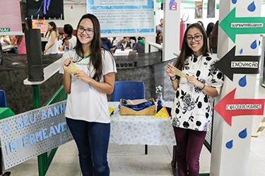 Alunos vivem experiência de empreendedores por um dia