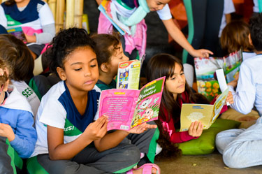 Sesi Taguatinga realiza 1ª Feira Literária