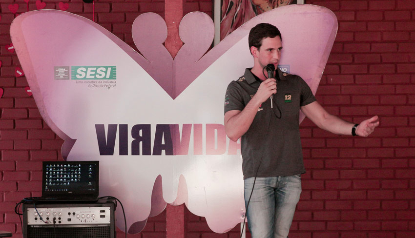 lucas foresti visita viravida sesi