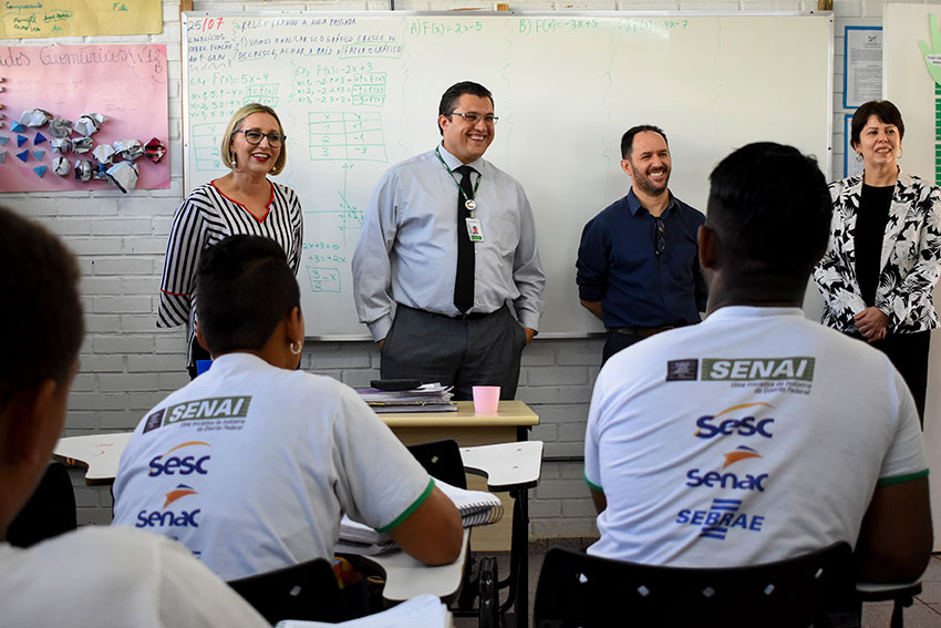 controladoria geral do df no vira vida sesidf 