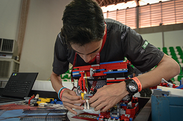 Competidores do DF entram no clima da temporada do torneio de robótica