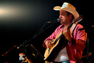 Centro Cultural Sesi receberá show de clássicos da música sertaneja