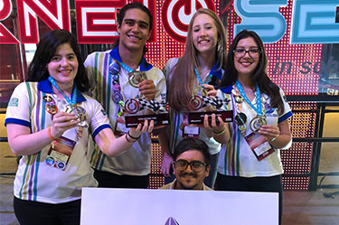 Equipe do Sesi-DF vence duas categorias no F1 nas Escolas