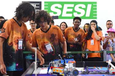 Seis equipes de robótica do Sesi-DF participarão de torneio regional