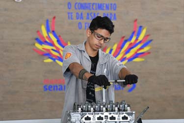 Corte nas contribuições ao Sesi e ao Senai prejudica jovens e trabalhadores e inviabiliza esforços de combate ao coronavírus