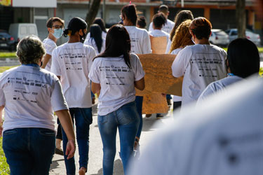 Vira Vida promove passeata em prol do combate à violência contra crianças e adolescentes
