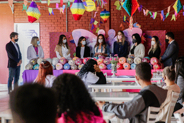 Vira Vida recebe apoiadores para empregabilidade dos alunos