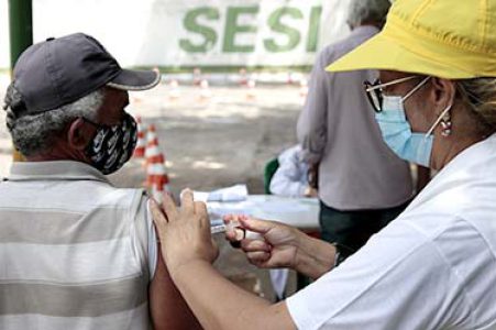 vacinacao-sesi-gama-moacir-evangelista-sesi